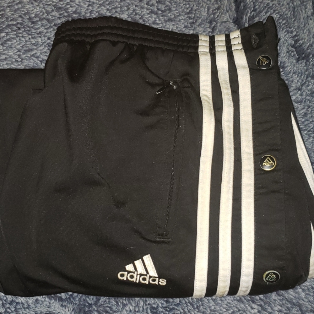 Adida, snap away warm up.